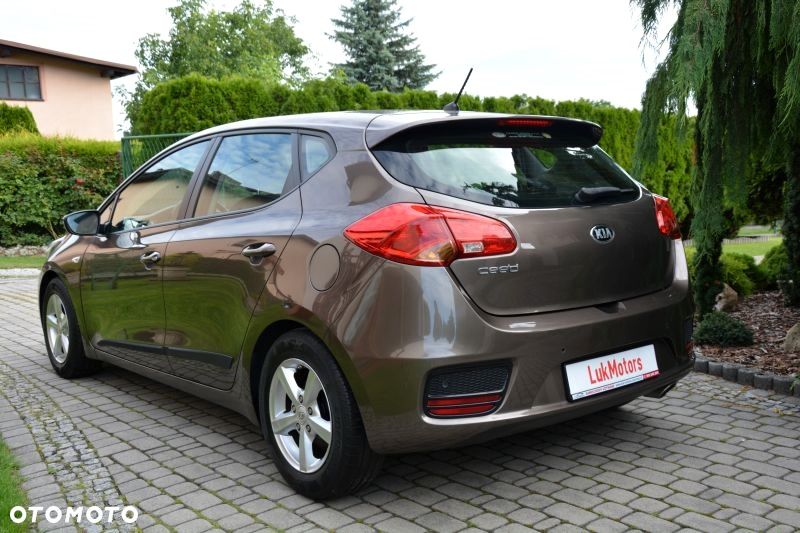 Kia Ceed 1.4 L - 18