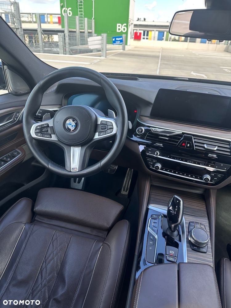 BMW 6GT 630i M Sport - 16