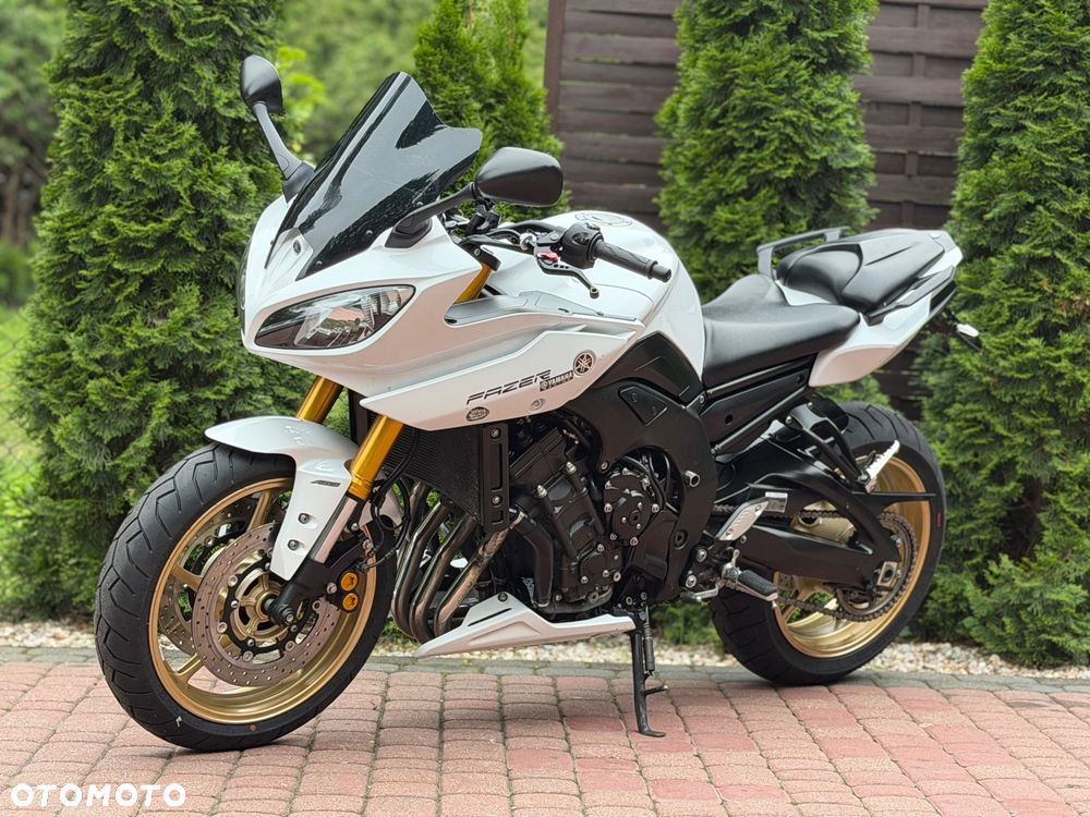 Yamaha FZ8 - 5