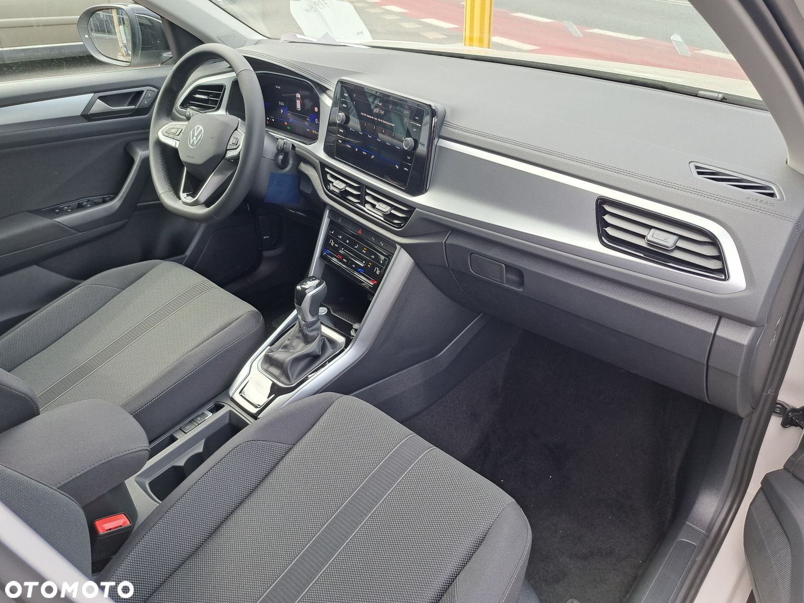 Volkswagen T-Roc 1.5 TSI Life Plus DSG - 13