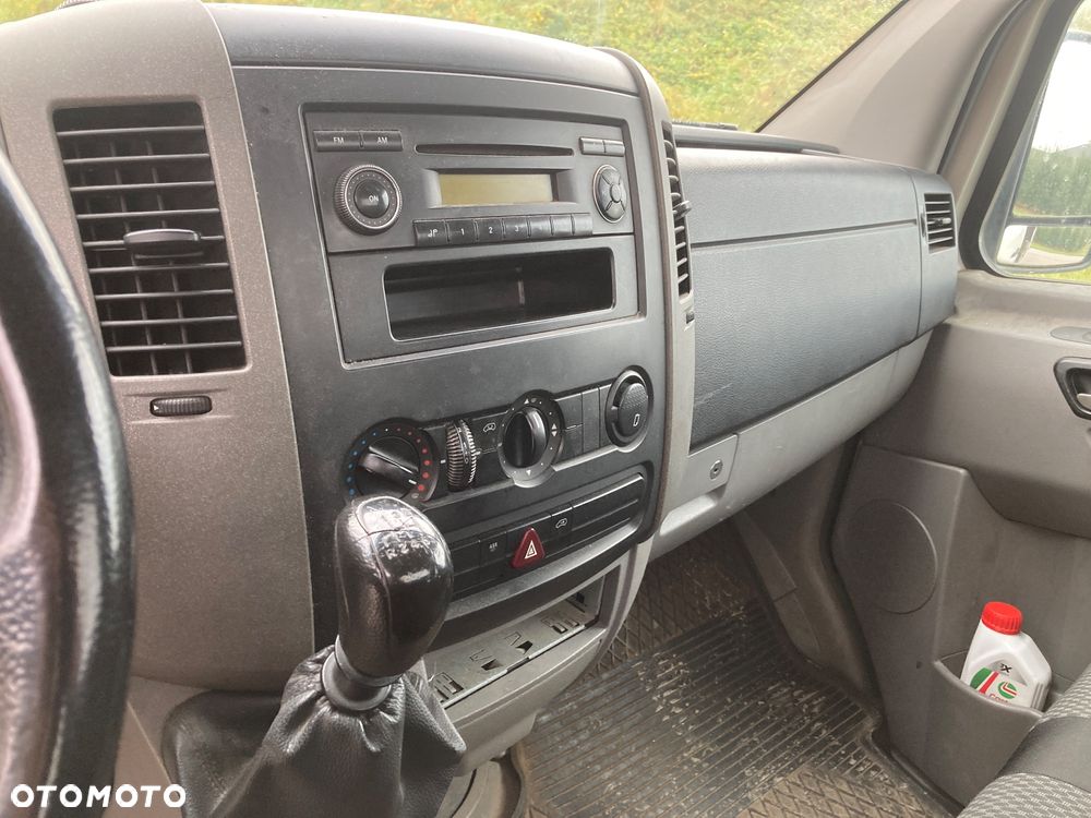Mercedes-Benz Sprinter - 9