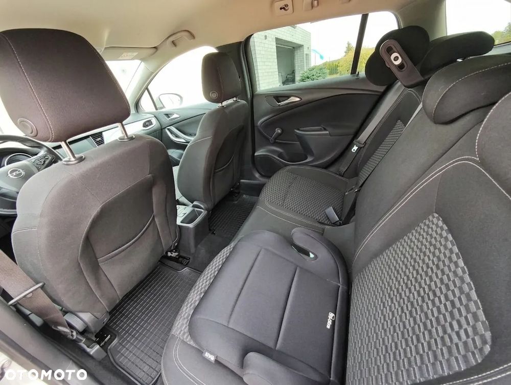 Opel Astra 1.6 CDTI Dynamic S&S - 7