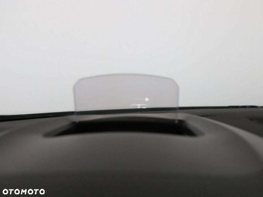 Renault Megane ENERGY TCe 205 EDC GT - 37