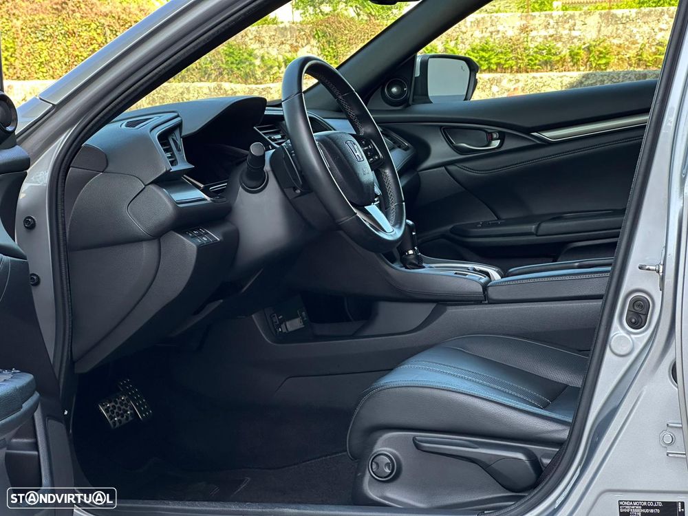 Honda Civic 1.0 i-VTEC Turbo CVT Elegance - 26