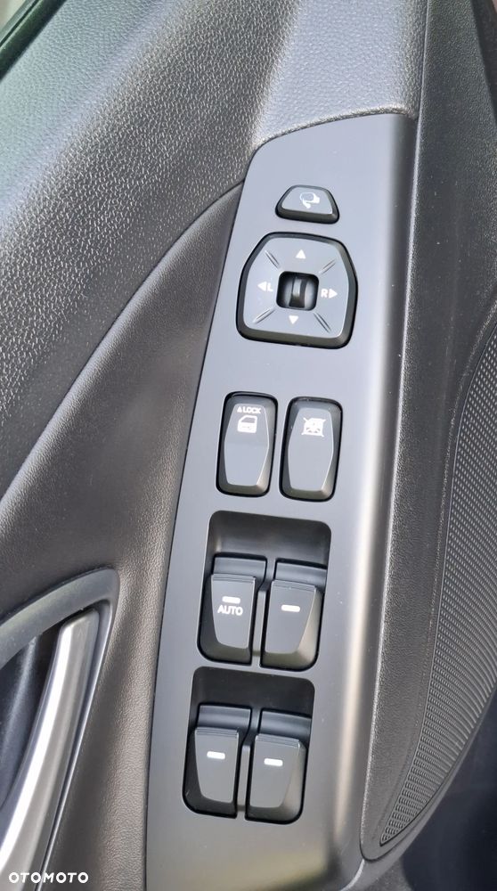 Hyundai ix35 1.6 GDI Premium 2WD - 21