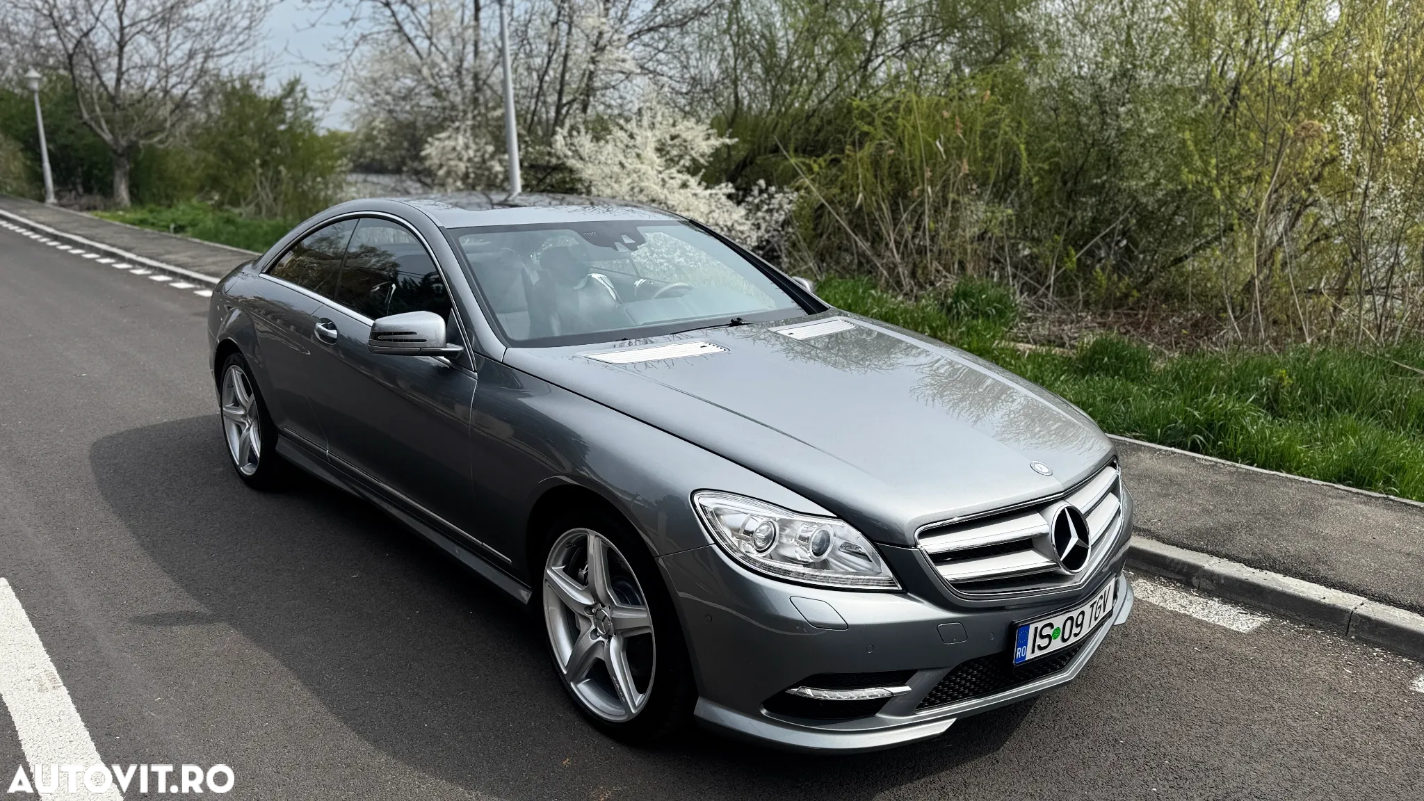 Mercedes-Benz CL 500 4Matic (BlueEFFICIENCY) 7G-TRONIC - 24