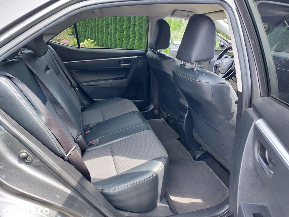 Toyota Corolla 1.6 Prestige - 18