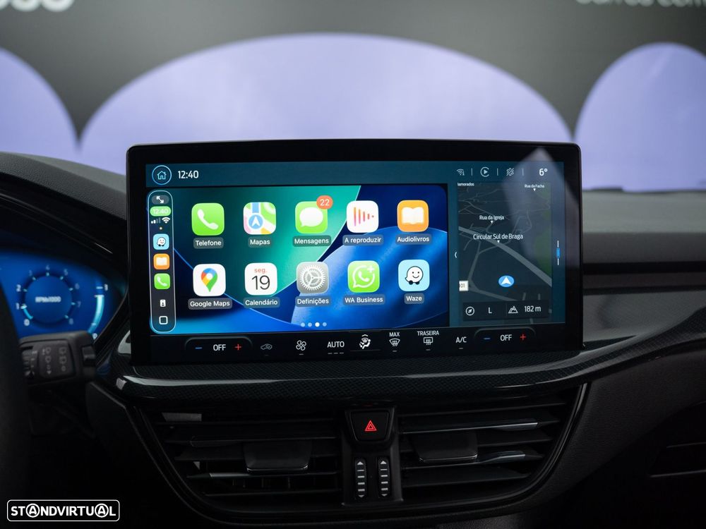 Ford Focus 1.0 EcoBoost MHEV ST-Line X - 28