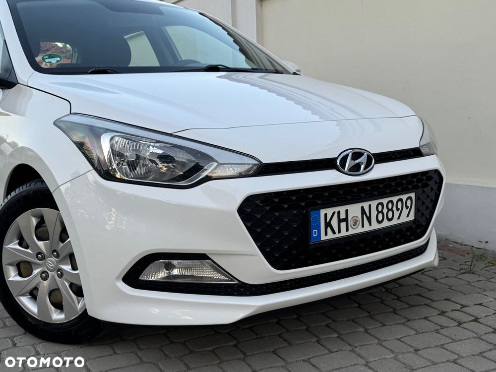 Hyundai i20 - 11