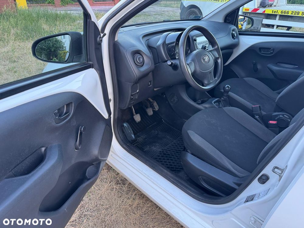 Toyota Aygo 1.0 VVT-i Sprint EU6 - 11
