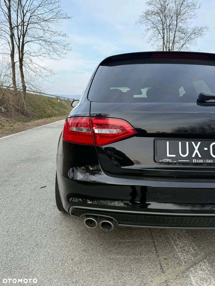Audi A4 Avant 2.0 TDI DPF multitronic S line Sportpaket - 11