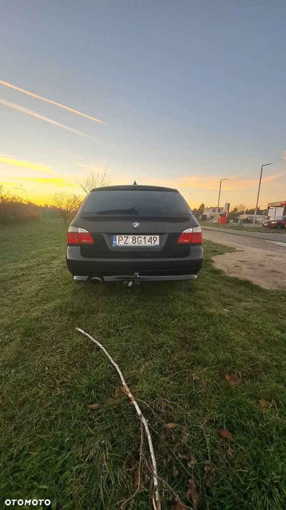 BMW Seria 5 520i - 7