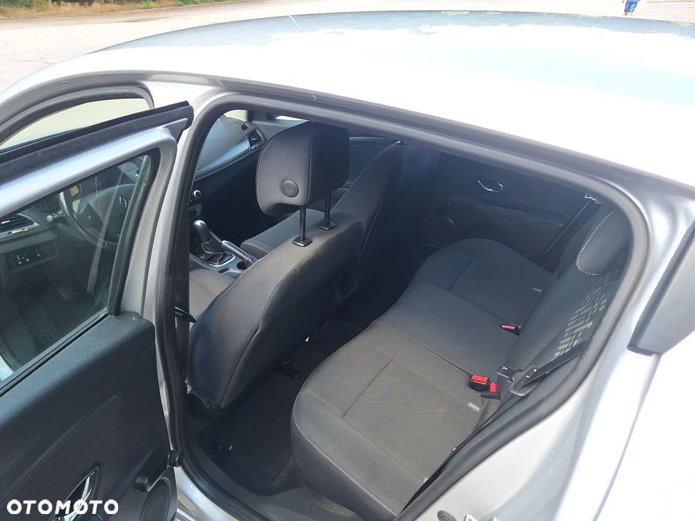 Renault Megane 1.6 16V Expression - 10