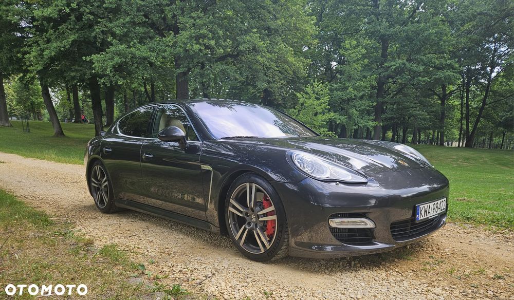 Porsche Panamera Turbo - 6