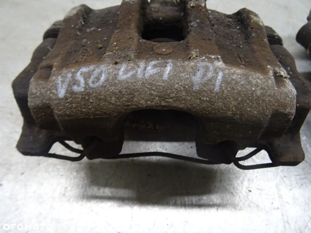 VOLVO V50 2.0TDCI ZACISK HAMULCOWY TYŁ PRAWY LEWY - 16