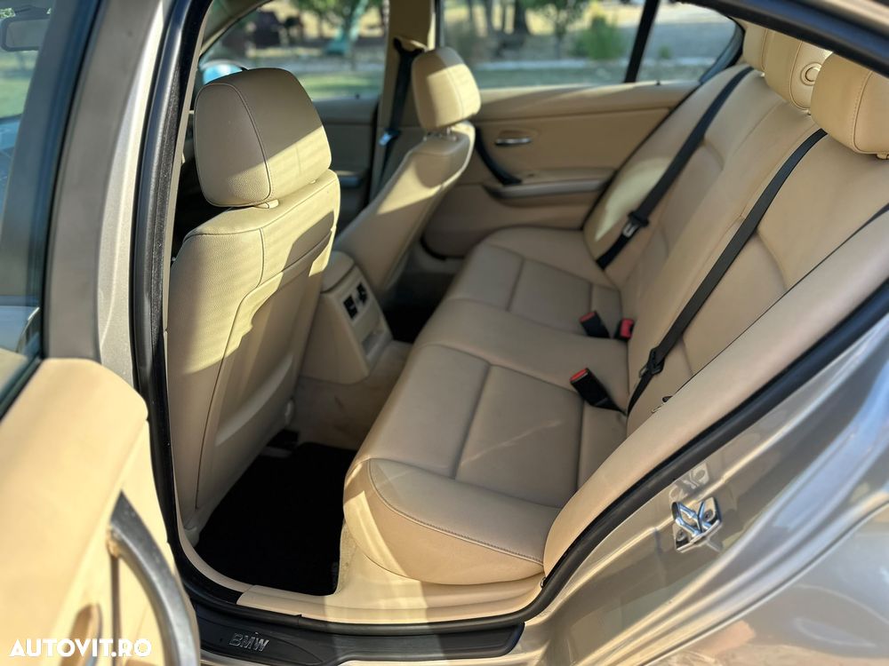 BMW Seria 3 318d - 27