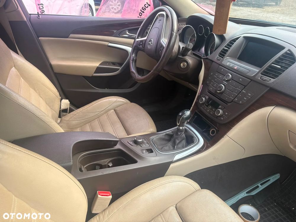 Opel Insignia 2.0 CDTI Cosmo S&S - 17