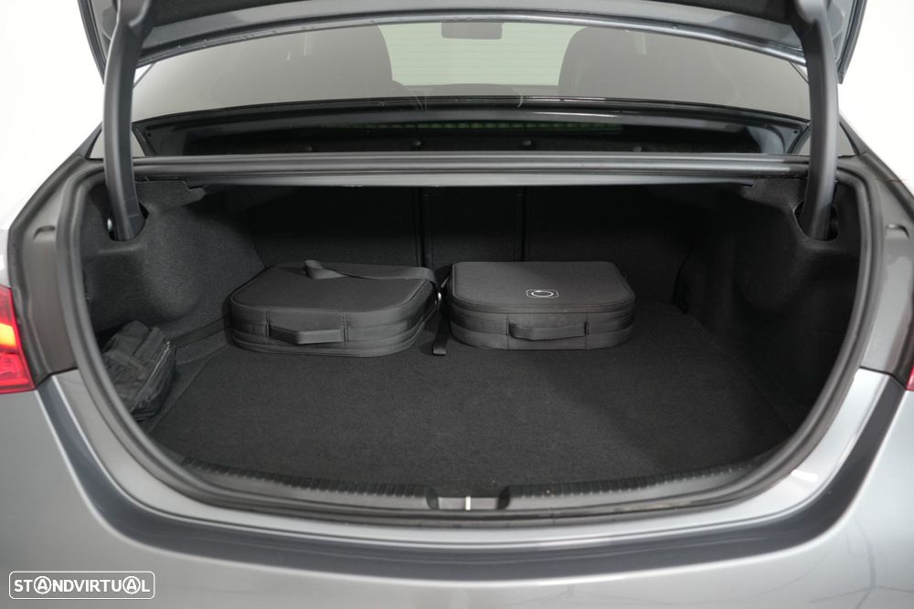 Mercedes-Benz C 300 de AMG Line - 10