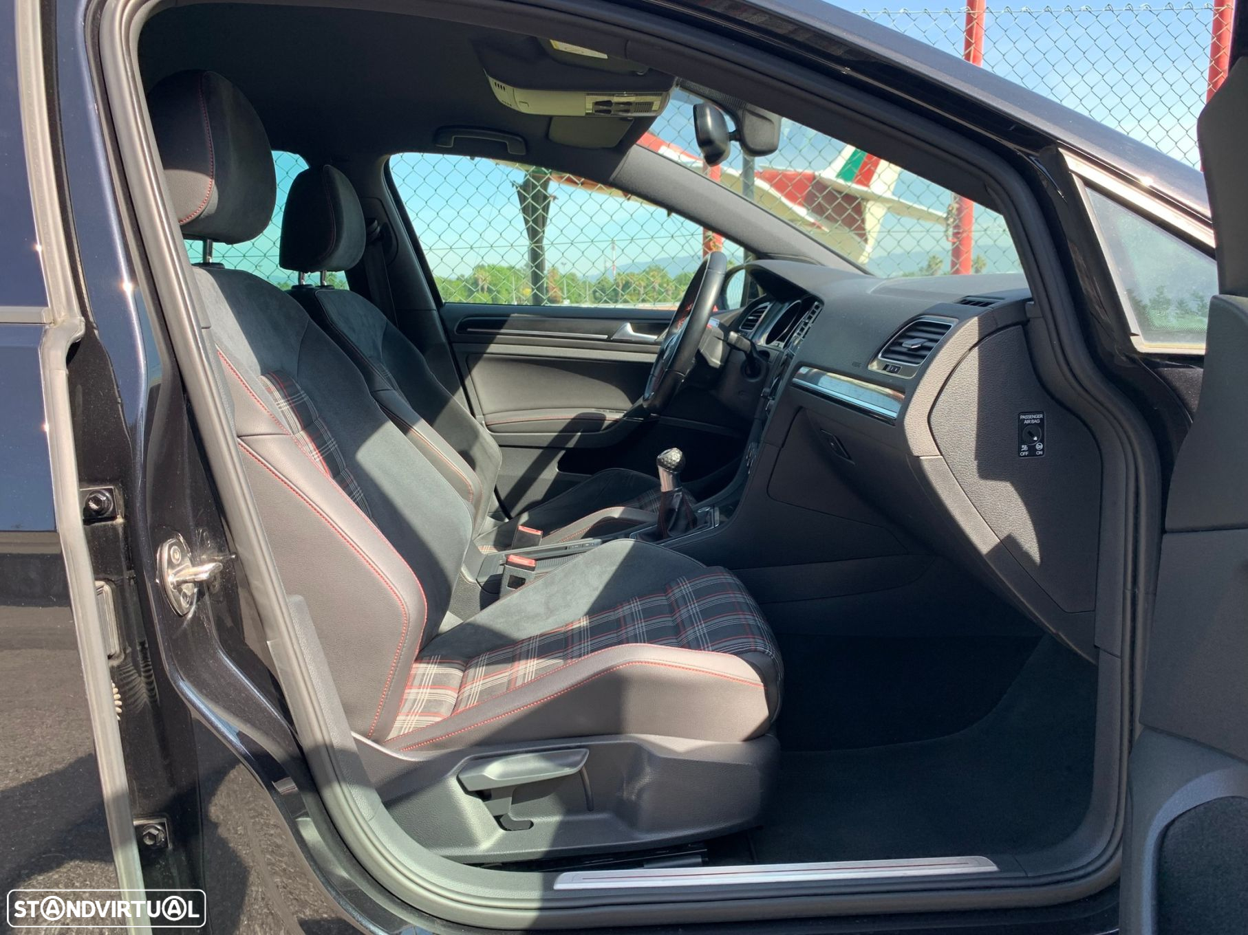 VW Golf 2.0 TSi GTi Performance - 8