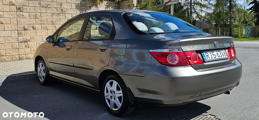 Honda City 1.4 Sport - 5