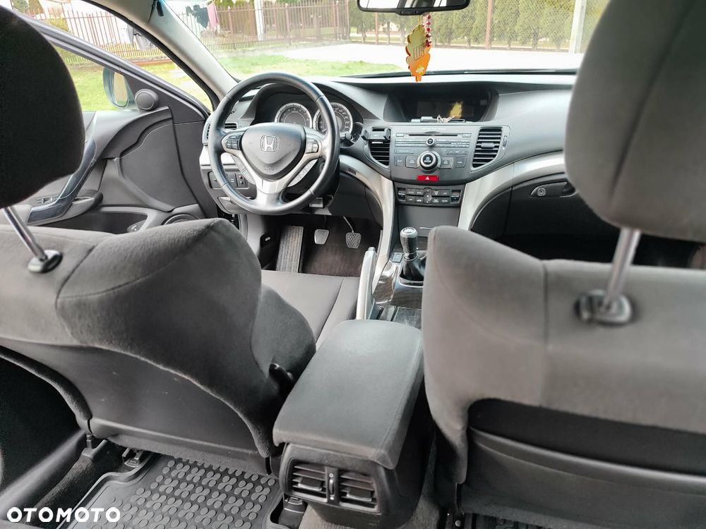 Honda Accord 2.0 Executive - 16