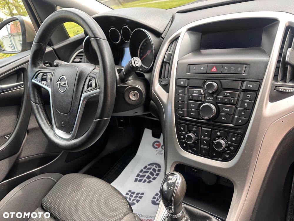 Opel Astra 1.4 Turbo Style - 26