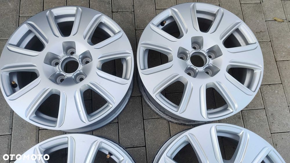 Oryginalne Felgi Aluminiowe AUDI Q3 16 5x112 6,5J ET33 - 2