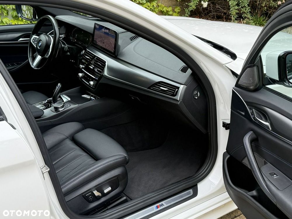 BMW Seria 5 530i xDrive M Sport sport - 8