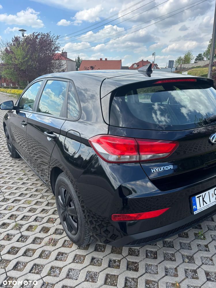 Hyundai i30 1.5 DPI Classic + - 34