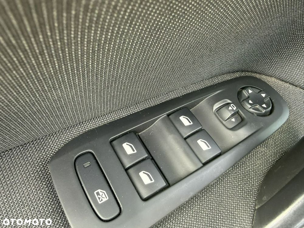Peugeot 308 1.5 BlueHDi Business Line S&S - 16
