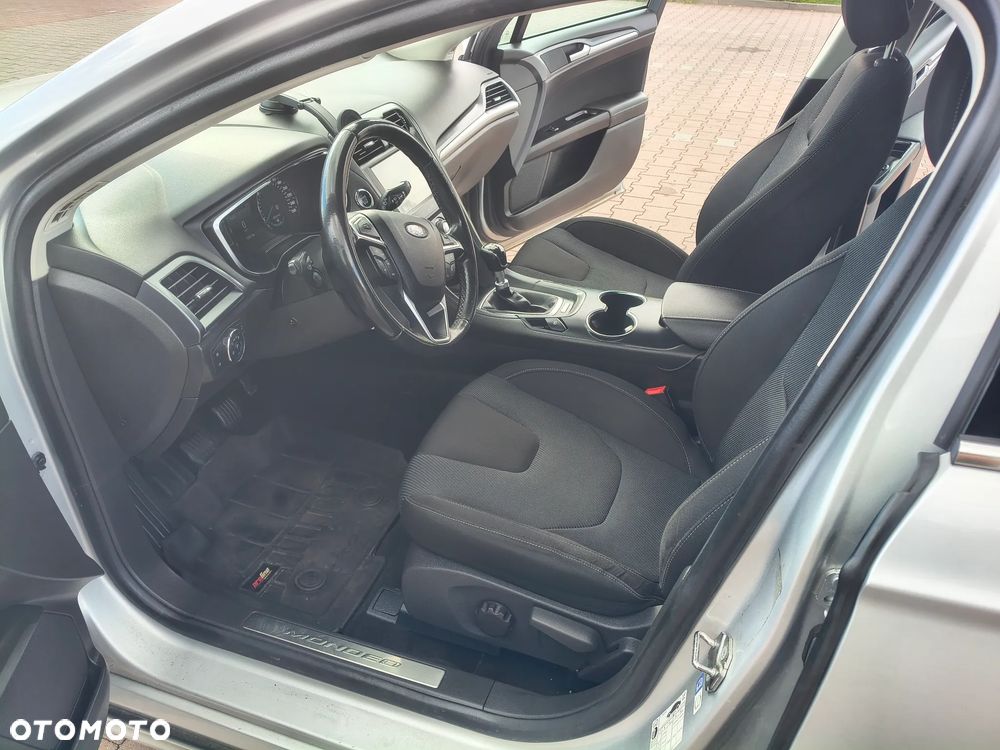 Ford Mondeo 2.0 TDCi Allrad Trend - 23