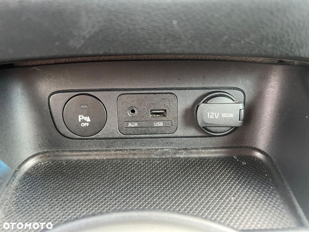 Kia Sportage 1.7 CRDI Business Line L 2WD - 21