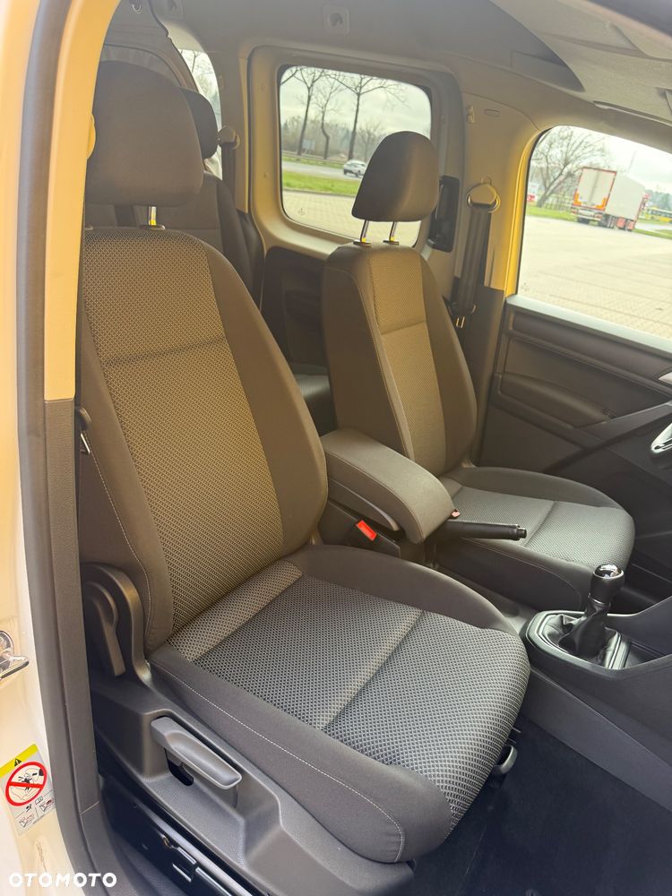 Volkswagen Caddy Maxi 2.0 TDI Comfortline 4Motion - 19