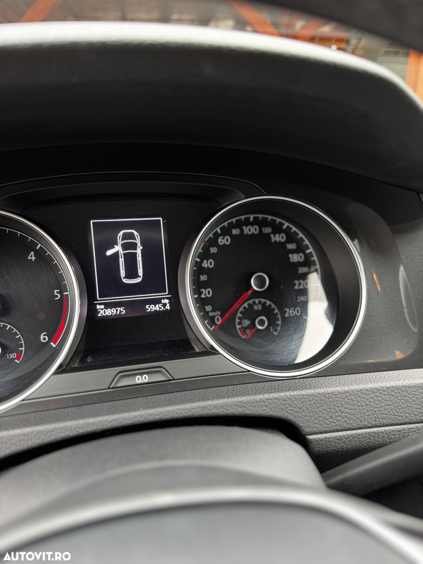 Volkswagen Golf 1.6 TDI Comfortline - 7