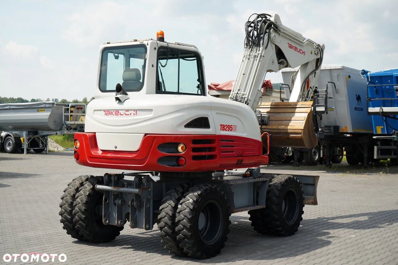 Takeuchi TB 295 W / KOPARKA KOŁOWA / 2016 ROK / PO KONTRAKCIE SERWISOWYM - 9