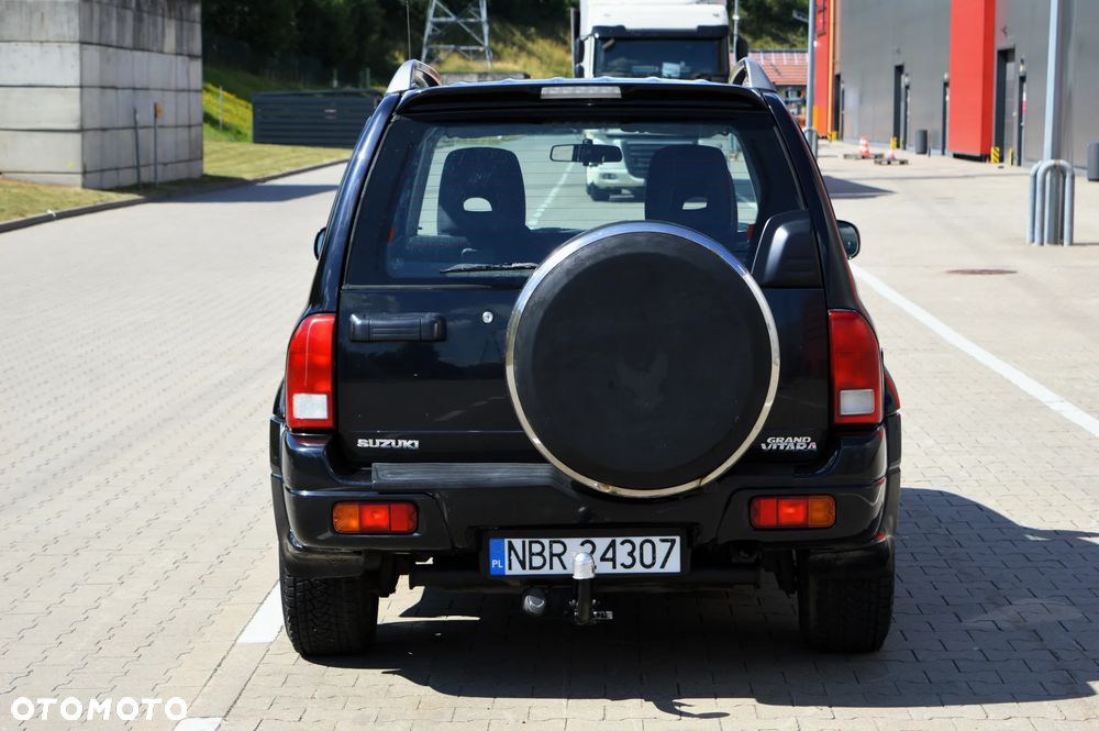Suzuki Grand Vitara 2.0 - 29