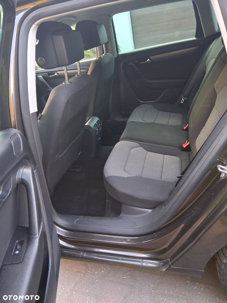 Volkswagen Passat 2.0 Blue TDI SCR Comfortline - 15