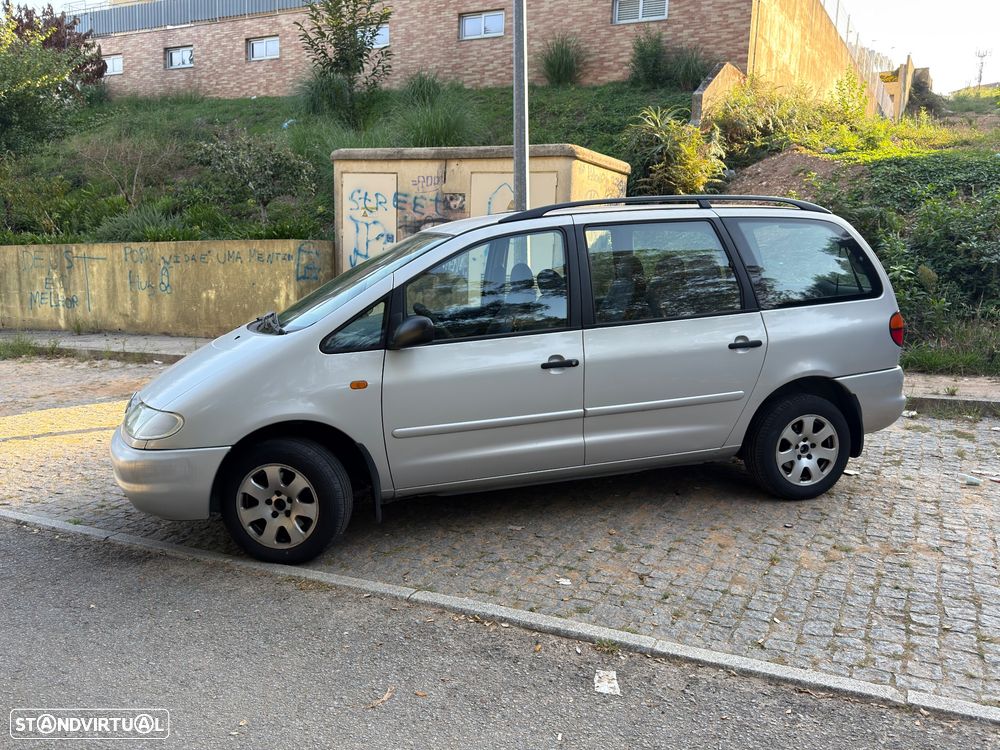 VW Sharan 1.9 TDi Trendline 7L - 2