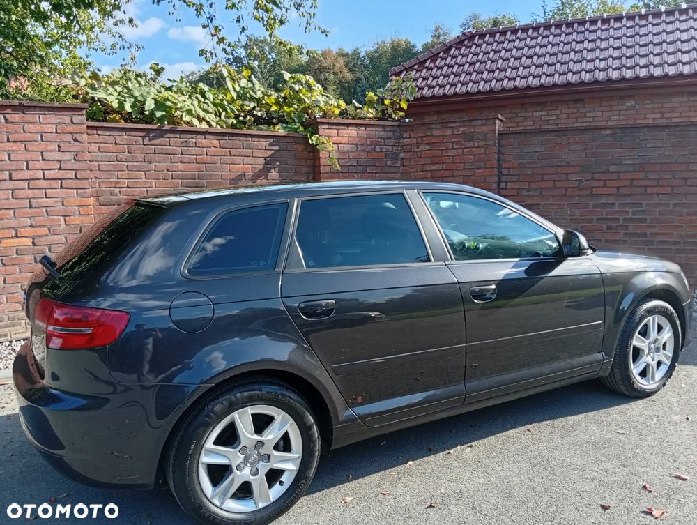 Audi A3 Sportback 1.4 TFSI S tronic Attraction - 27