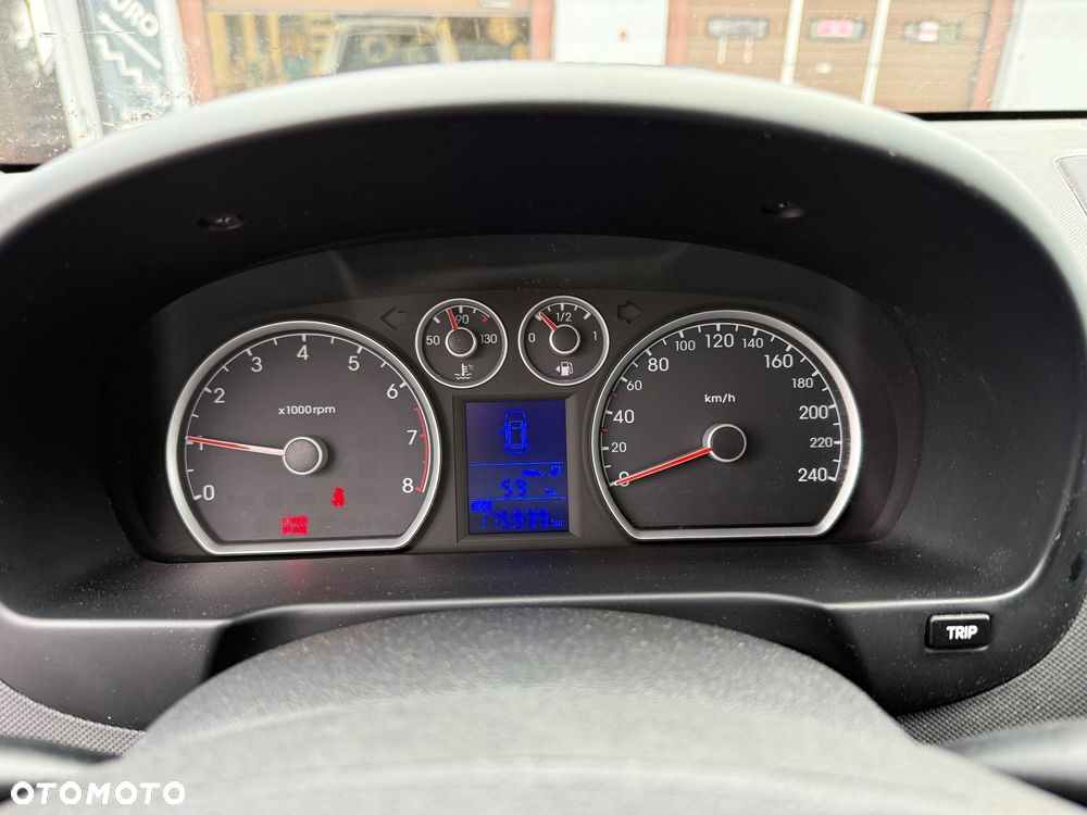 Hyundai i30 1.4 Base + - 23