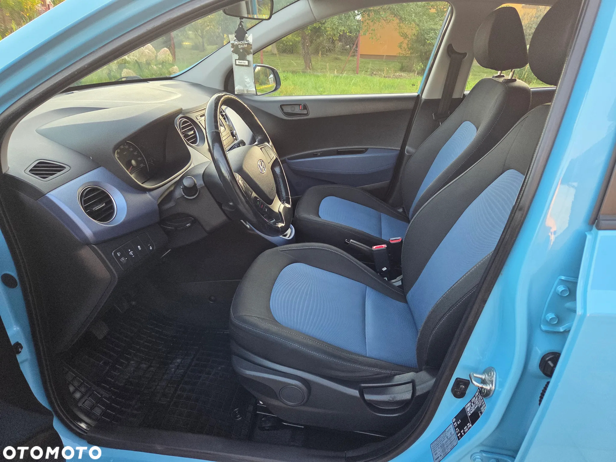 Hyundai i10 - 12
