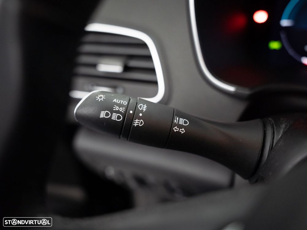 Renault Mégane Sport Tourer 1.6 E-Tech Plug-In Limited - 19