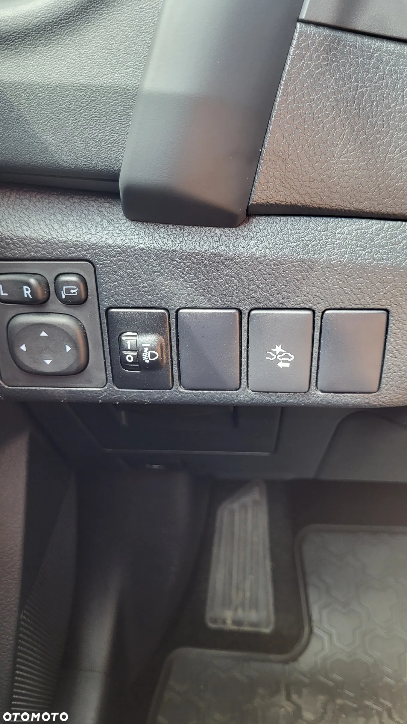 Toyota Auris - 13