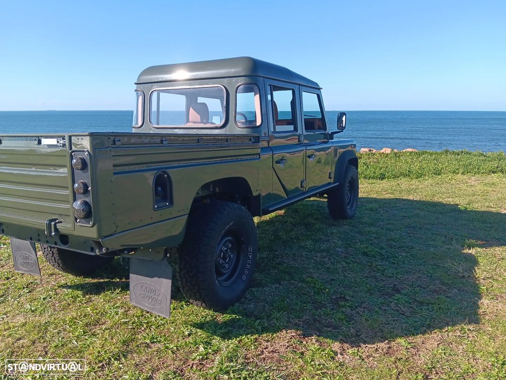 Land Rover Defender - 20