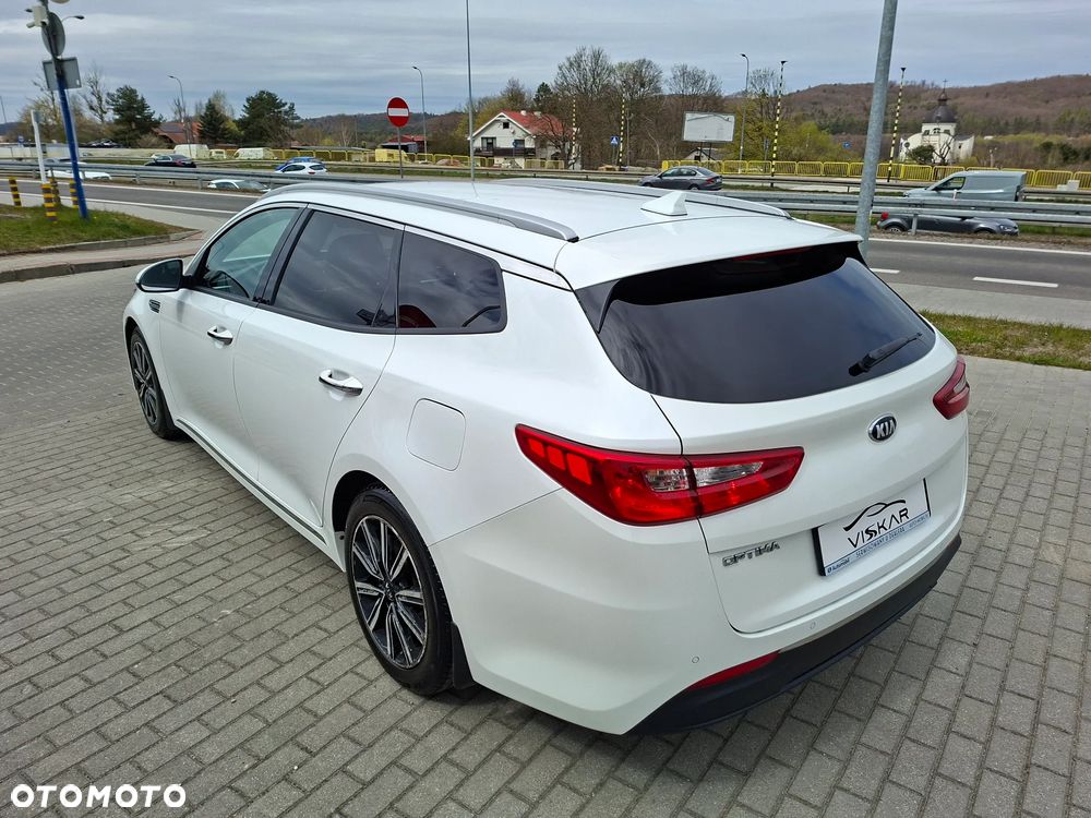 Kia Optima - 40