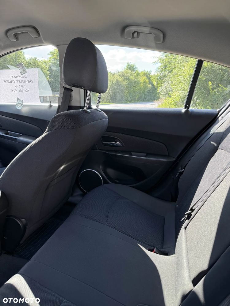 Chevrolet Cruze - 14