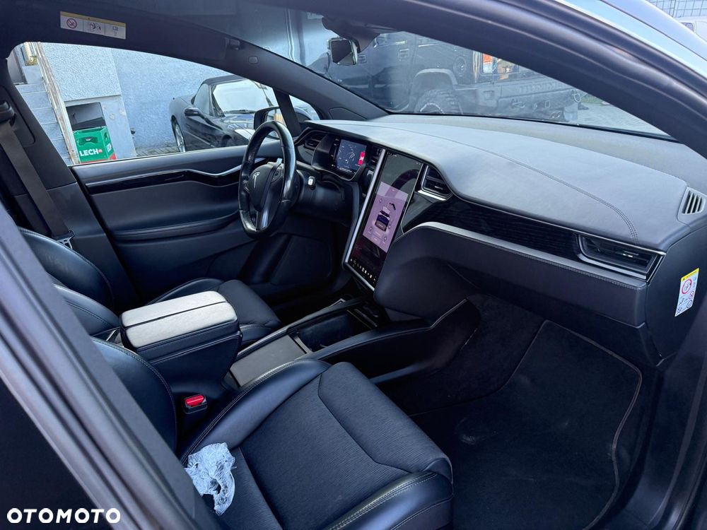 Tesla Model X Long Range Plus - 5