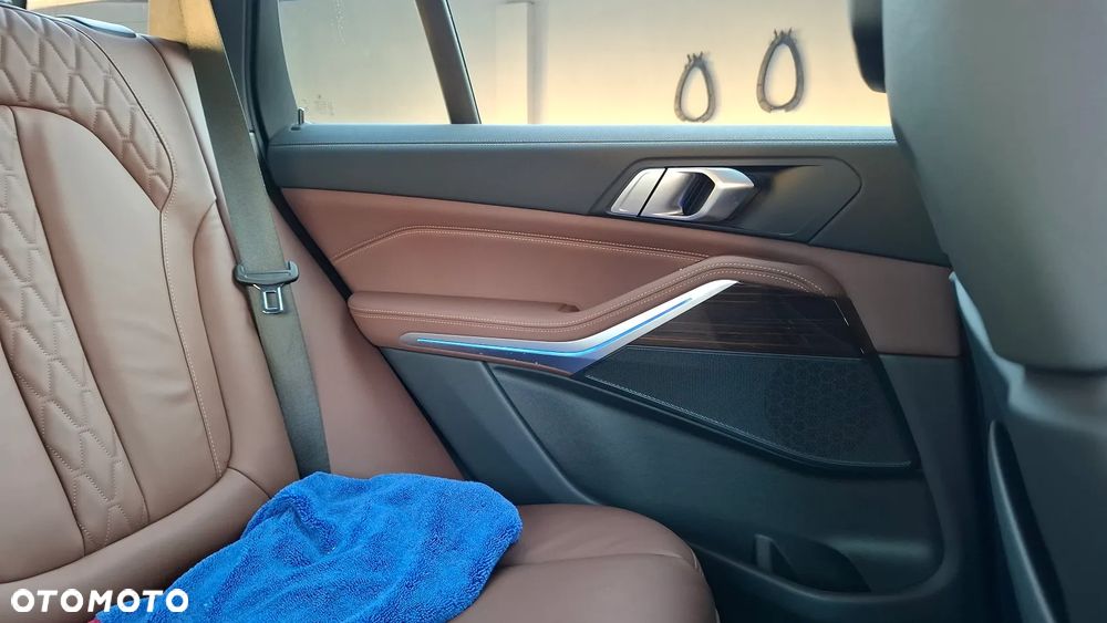 BMW X5 xDrive30d mHEV - 28