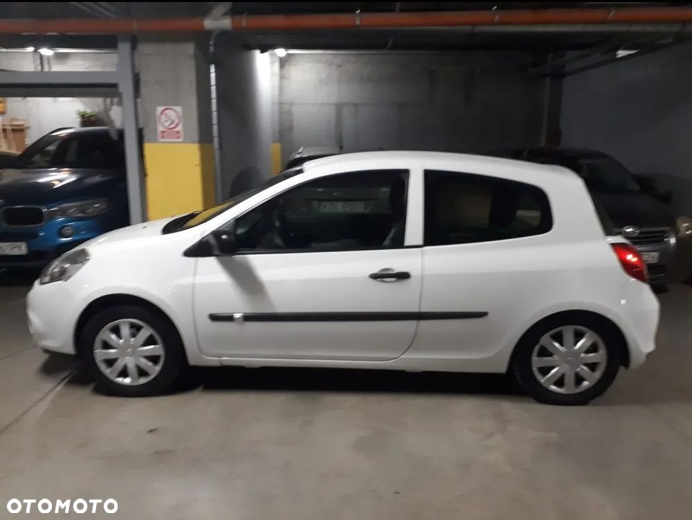 Renault Clio - 2