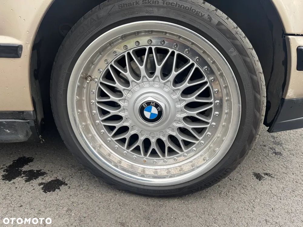 BMW Seria 5 520i - 16
